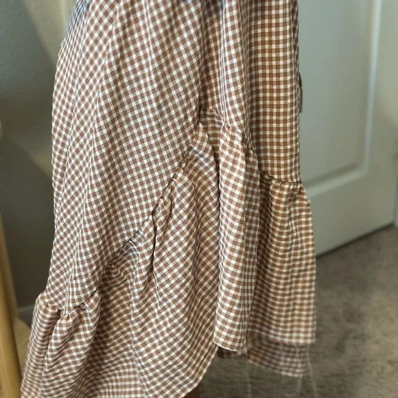 Joyfolie Brown and White Puff Sleeve asymmetrical, girls dress size 8 - Picture 4 of 9